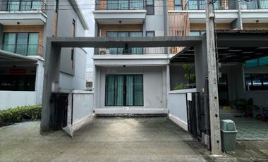 For sale 3 bedrooms townhouse in Bang Phli, Samut Prakan