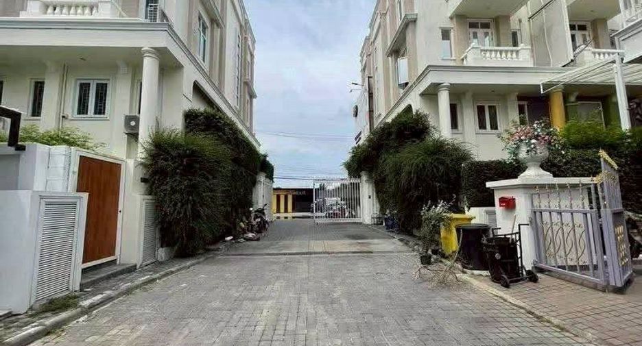 For rent 3 bedrooms house in Bang Lamung, Chonburi