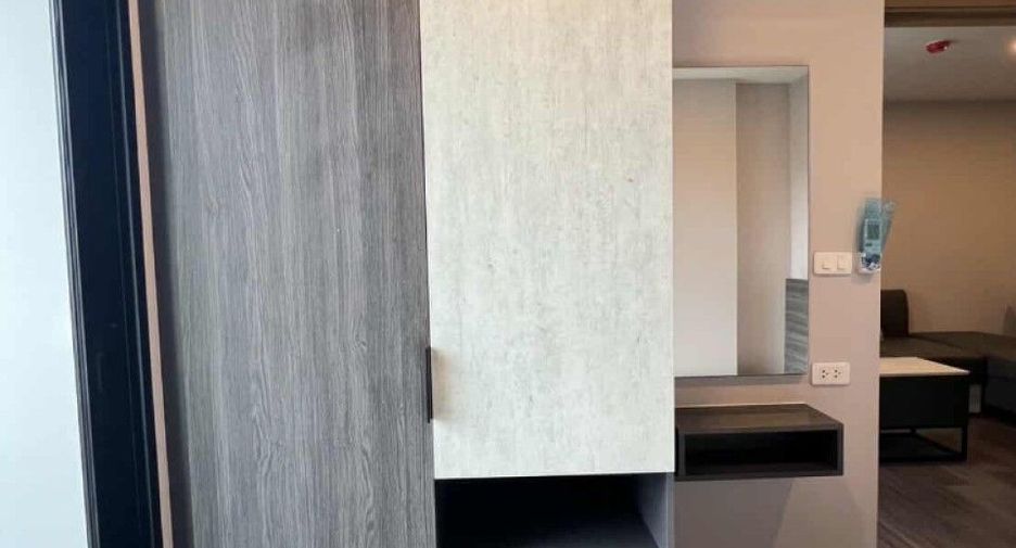 For sale 2 bedrooms condo in Mueang Samut Prakan, Samut Prakan