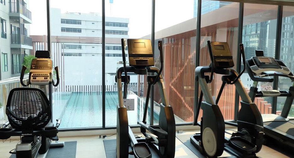 For rent 1 bed condo in Watthana, Bangkok