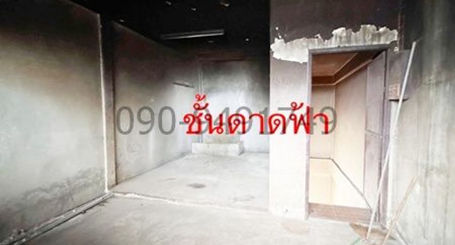 For sale 2 bedrooms retail Space in Phasi Charoen, Bangkok