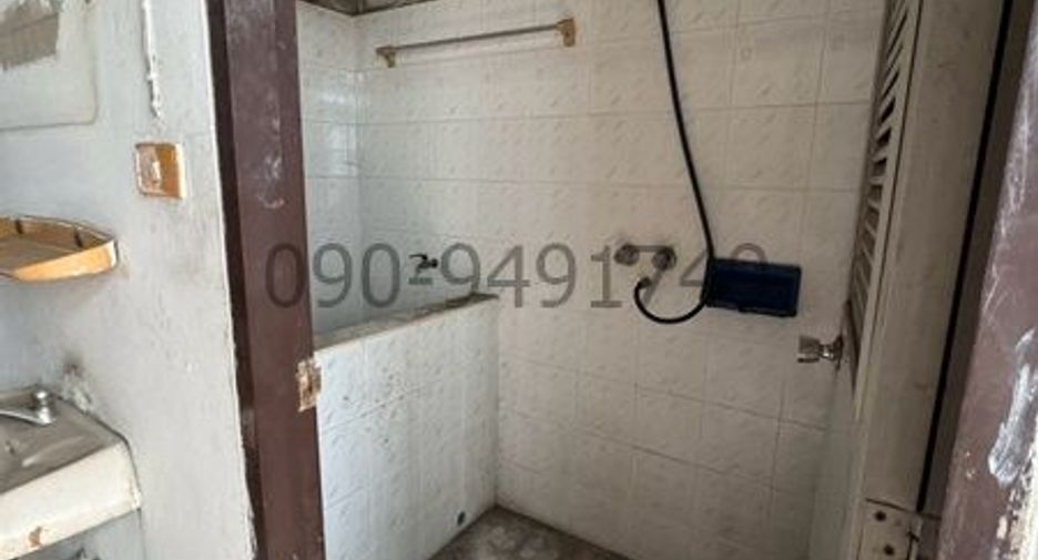 For sale 2 bedrooms retail Space in Phasi Charoen, Bangkok
