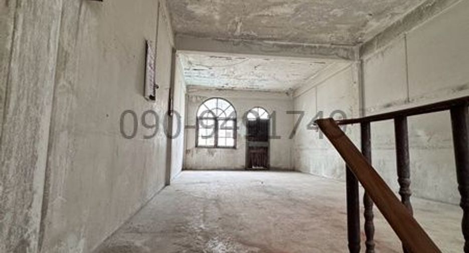 For sale 2 bedrooms retail Space in Phasi Charoen, Bangkok
