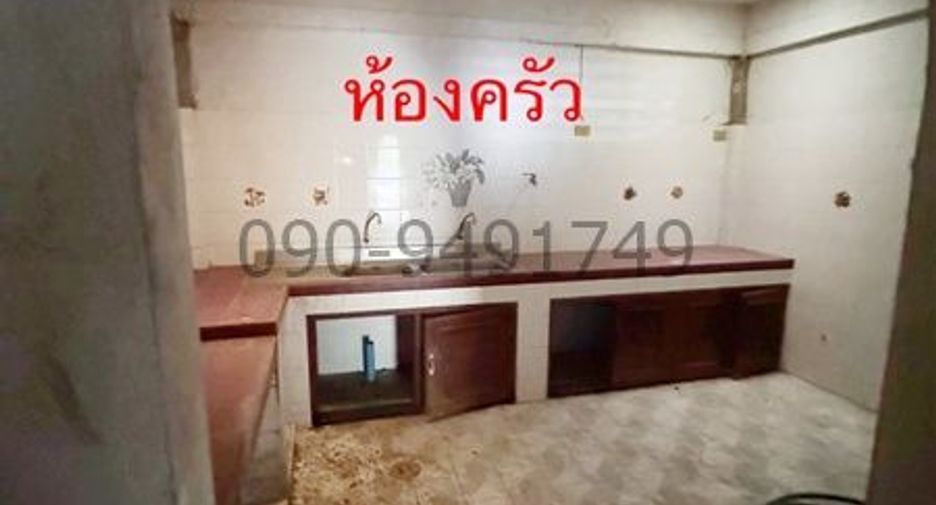 For sale 2 bedrooms retail Space in Phasi Charoen, Bangkok