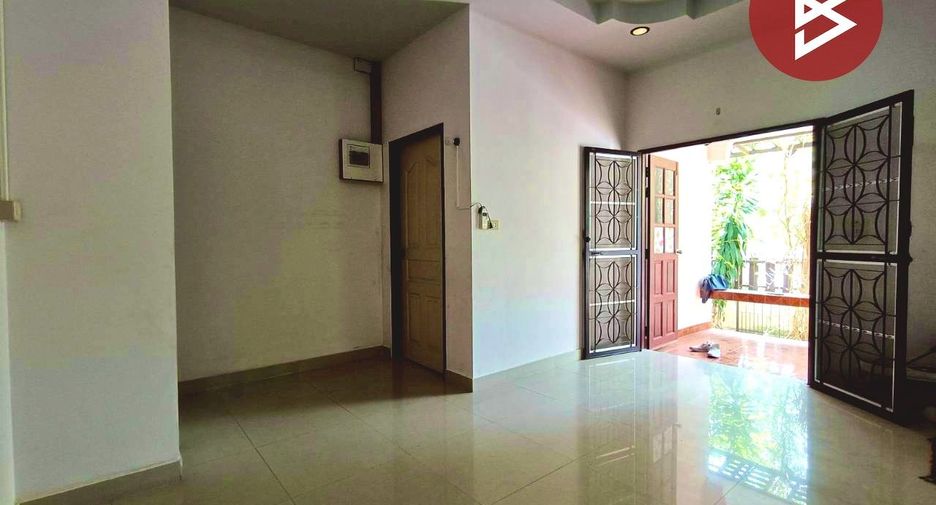 Casa adosada en venta de 2 habitaciones en Mueang Ratchaburi, Ratchaburi