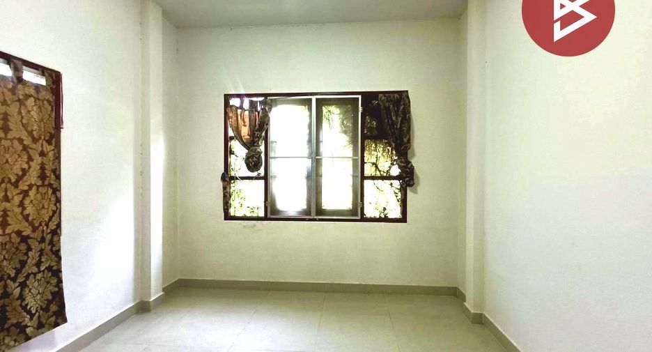Casa adosada en venta de 2 habitaciones en Mueang Ratchaburi, Ratchaburi