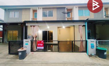 For sale 4 bedrooms townhouse in Bang Pakong, Chachoengsao