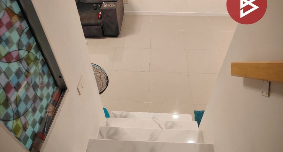 For sale 4 bedrooms townhouse in Bang Pakong, Chachoengsao