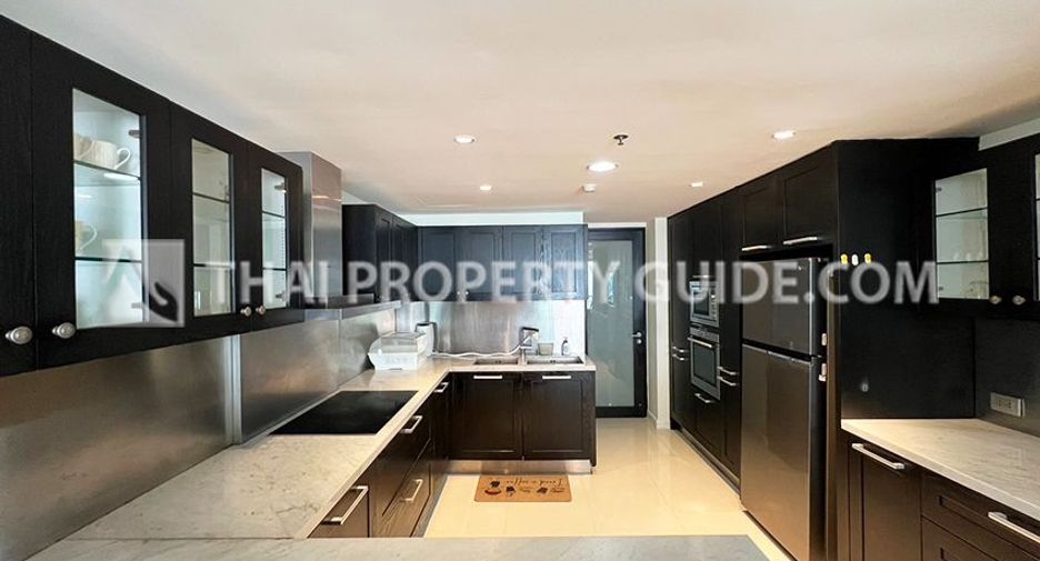 For rent 3 bedrooms condo in Watthana, Bangkok
