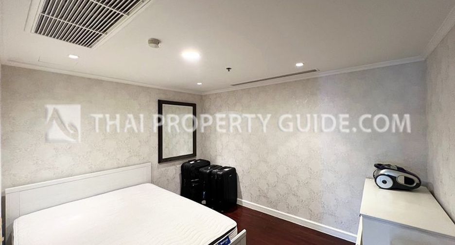 For rent 3 bedrooms condo in Watthana, Bangkok