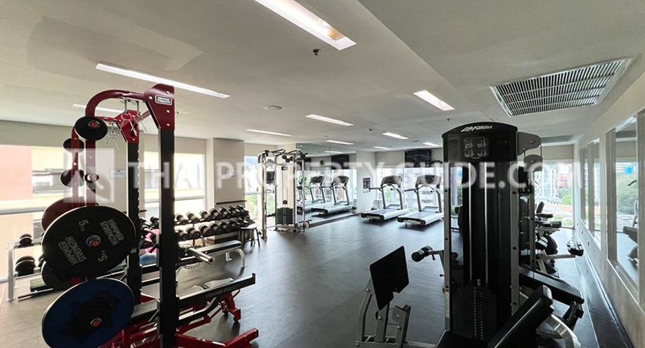For rent 3 bedrooms condo in Watthana, Bangkok