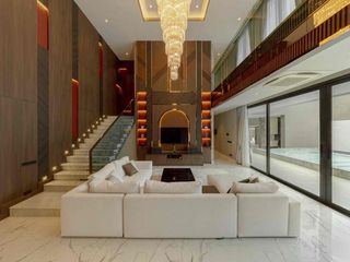 Villa zur Miete mit 6 Zimmer in Bang Lamung, Chonburi