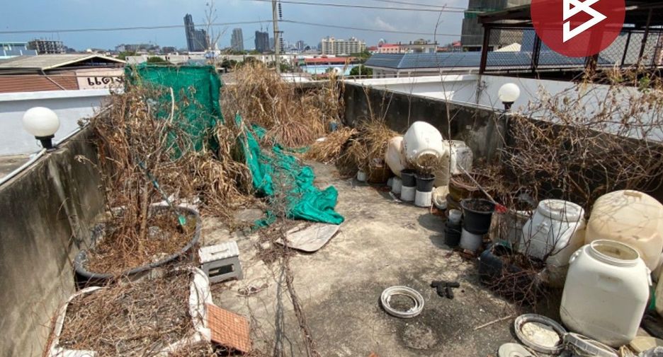 For sale 2 bedrooms retail Space in Bang Lamung, Chonburi