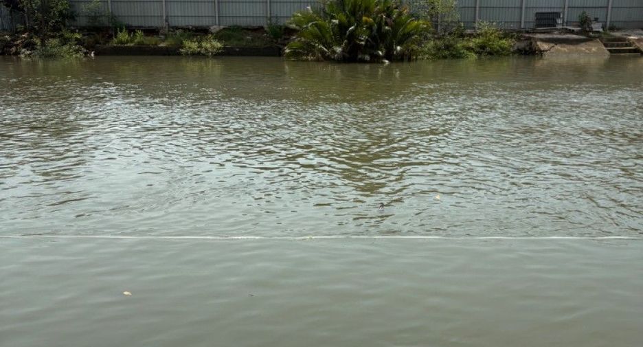 For sale 4 ベッドルーム house in Mueang Samut Songkhram, Samut Songkhram