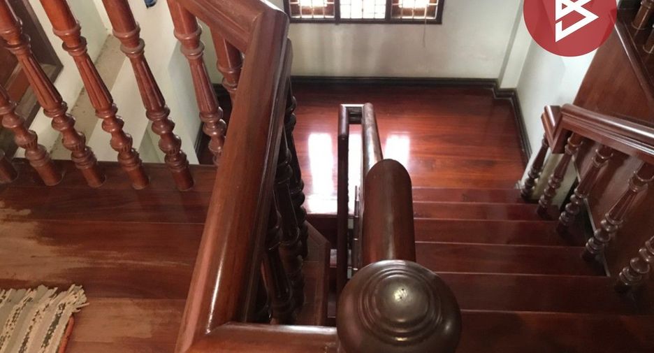 For sale 4 ベッドルーム house in Mueang Samut Songkhram, Samut Songkhram