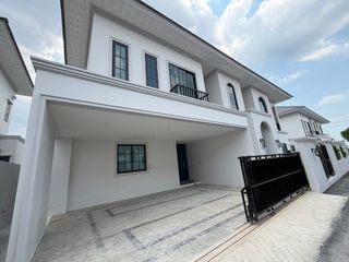 For rent 5 bedrooms villa in Bang Lamung, Chonburi