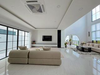 For rent 5 bedrooms villa in Bang Lamung, Chonburi