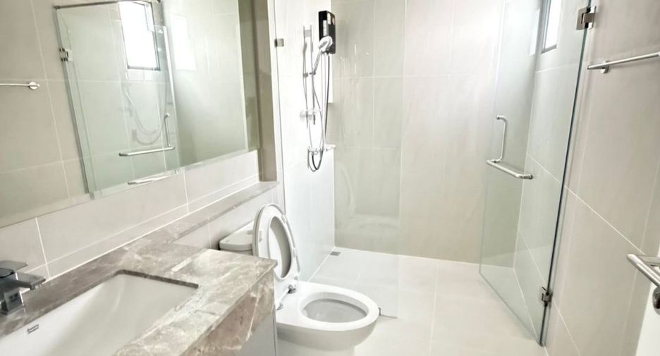 For rent 5 bedrooms villa in Bang Lamung, Chonburi