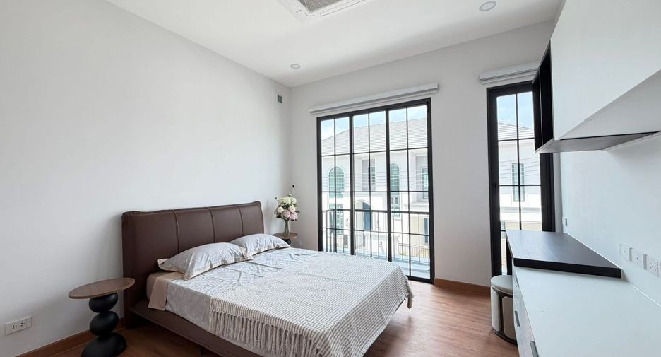 For rent 5 bedrooms villa in Bang Lamung, Chonburi