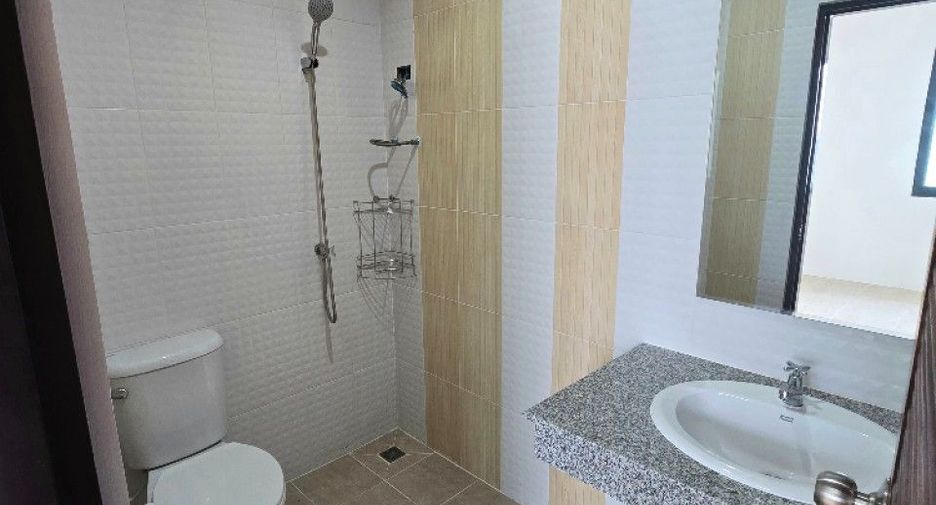 Casa adosada en venta de 2 habitaciones en Mueang Chanthaburi, Chanthaburi
