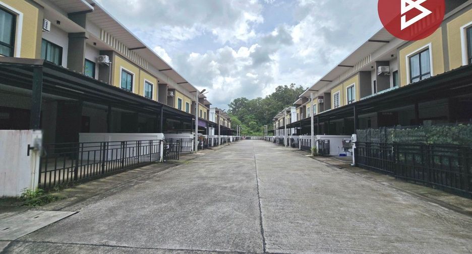 Casa adosada en venta de 2 habitaciones en Mueang Chanthaburi, Chanthaburi