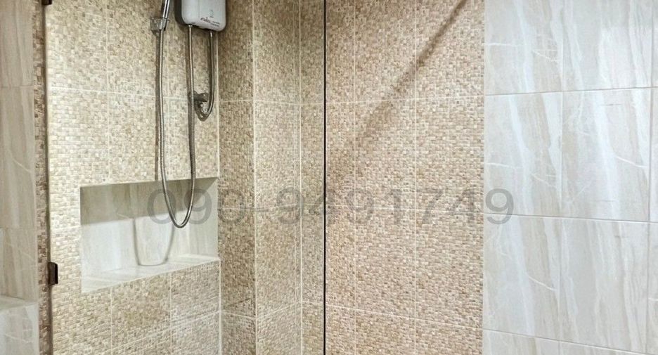 For rent 2 bedrooms retail Space in Phra Khanong, Bangkok