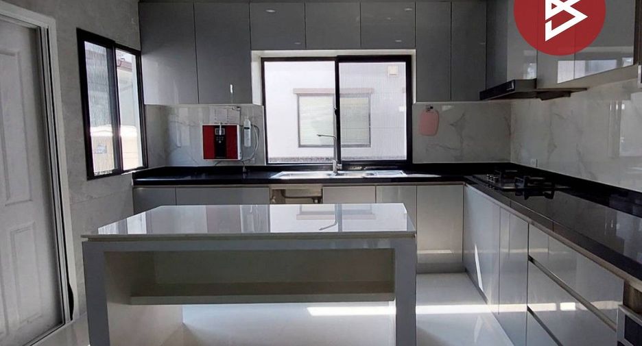 For rent 3 bedrooms house in Bang Phli, Samut Prakan