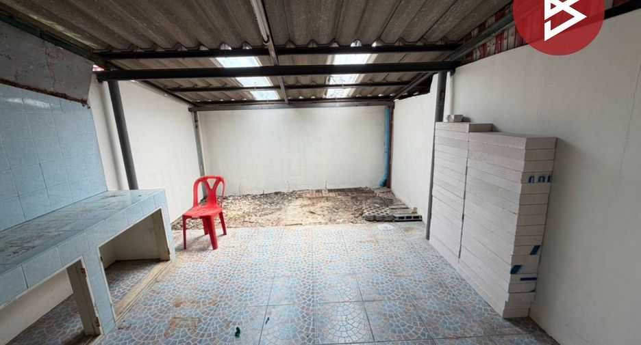 Casa adosada en venta de 2 habitaciones en Bueng Kum, Bangkok