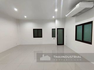 For rent warehouse in Lam Luk Ka, Pathum Thani