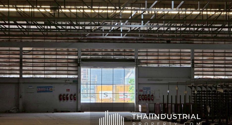 For rent warehouse in Mueang Samut Prakan, Samut Prakan