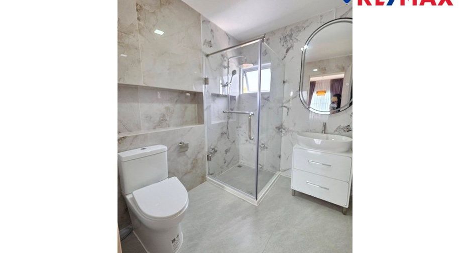 À vendre 5 chambres maison à Bang Lamung, Chonburi