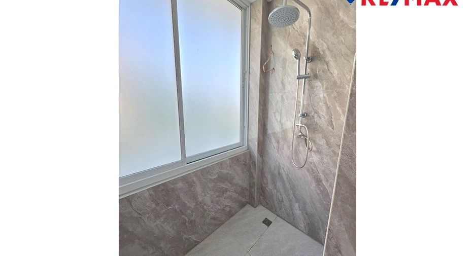 À vendre 5 chambres maison à Bang Lamung, Chonburi