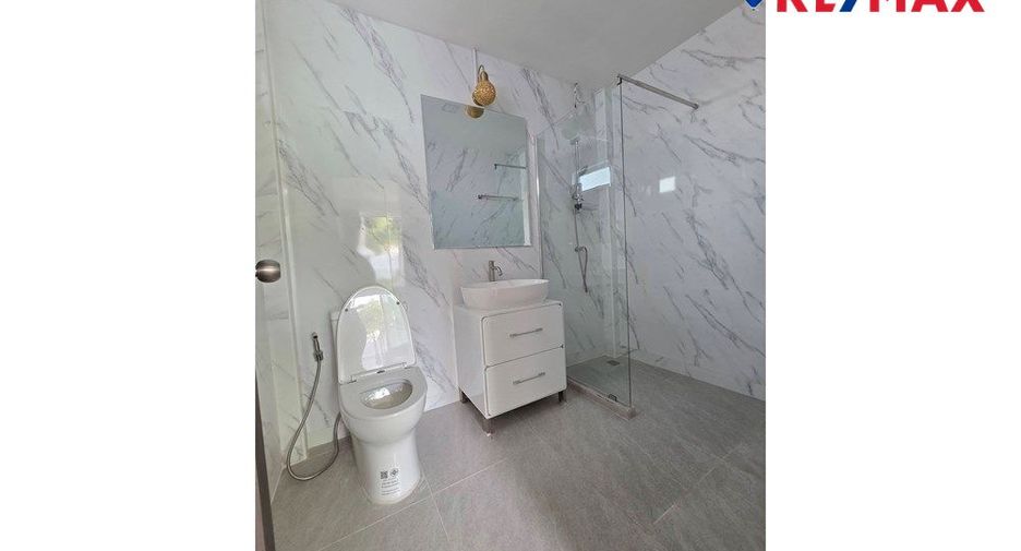 À vendre 5 chambres maison à Bang Lamung, Chonburi