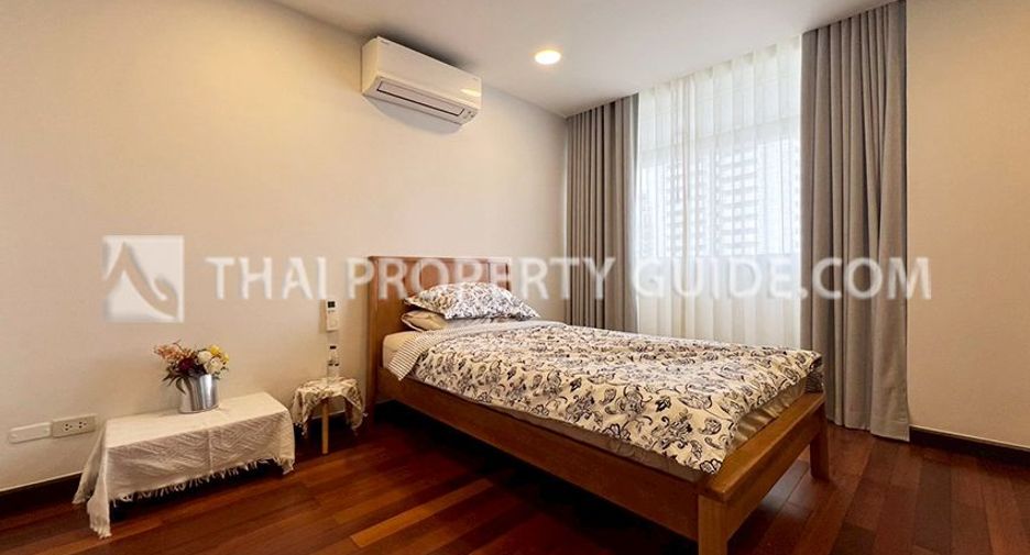 Condo en alquiler de 3 habitaciones en Watthana, Bangkok