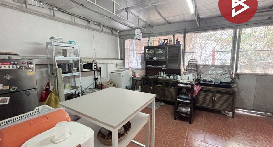 Reihenhaus zum Kauf mit 3 Zimmer in Bang Phli, Samut Prakan