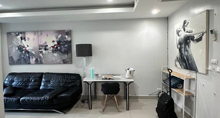Condo en alquiler de 1 habitaciones en Bang Lamung, Chonburi