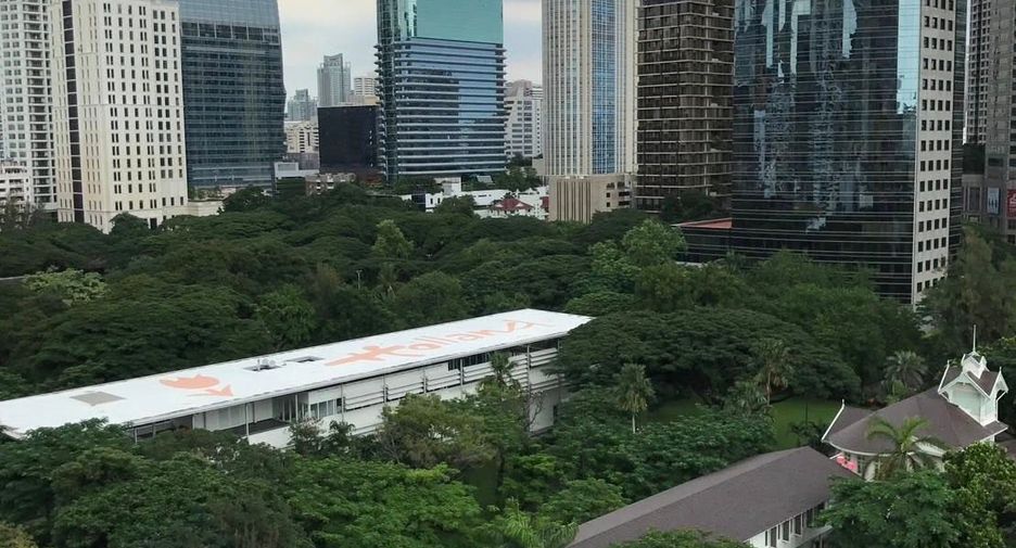 For rent 1 bed condo in Pathum Wan, Bangkok