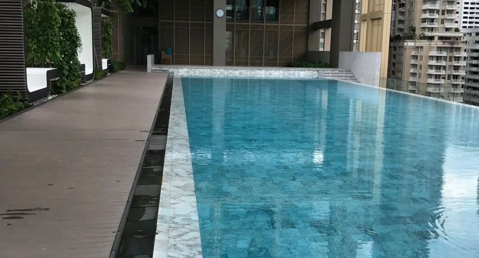 For rent 1 bed condo in Pathum Wan, Bangkok