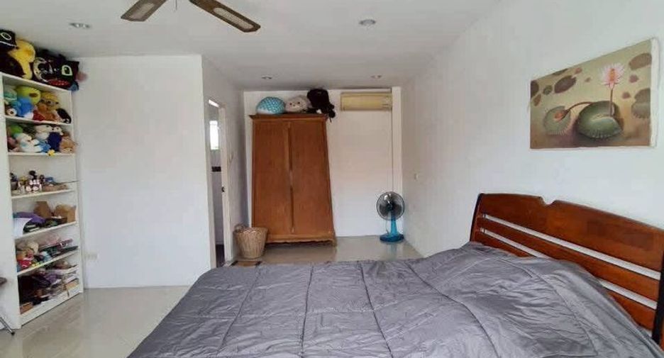 For sale 8 bedrooms apartment in Sattahip, Chonburi