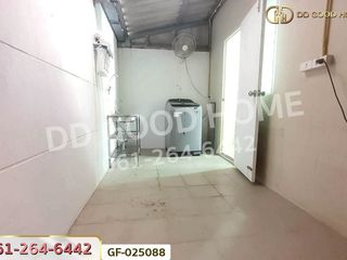 For sale 4 bedrooms townhouse in Lat Lum Kaeo, Pathum Thani