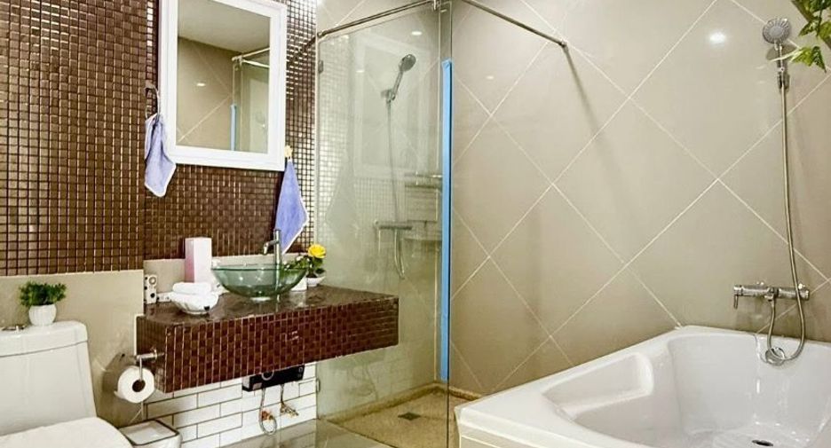 For rent 2 bedrooms condo in Bang Lamung, Chonburi