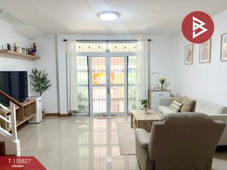 Reihenhaus zum Kauf mit 3 Zimmer in Si Racha, Chonburi