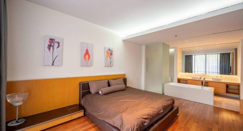 For rent and for sale 2 bedrooms condo in Khlong Toei, Bangkok