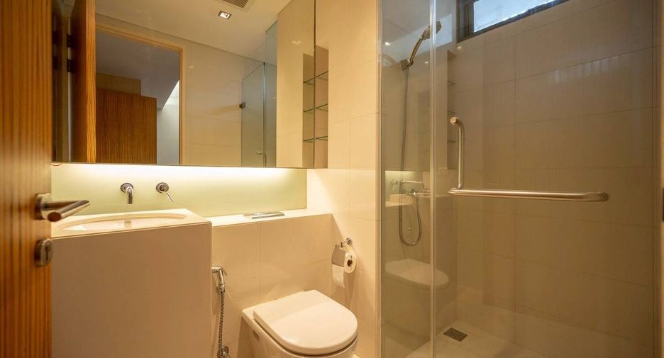 For rent and for sale 2 bedrooms condo in Khlong Toei, Bangkok
