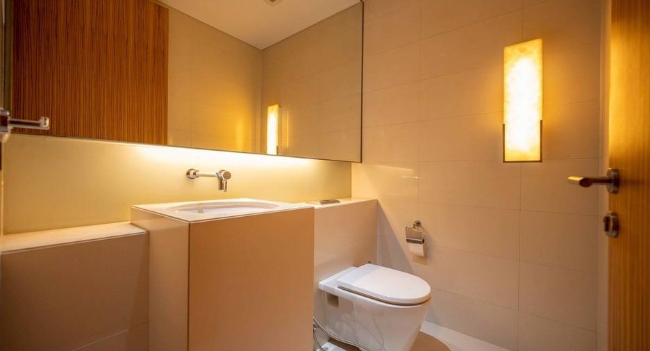 For rent and for sale 2 bedrooms condo in Khlong Toei, Bangkok
