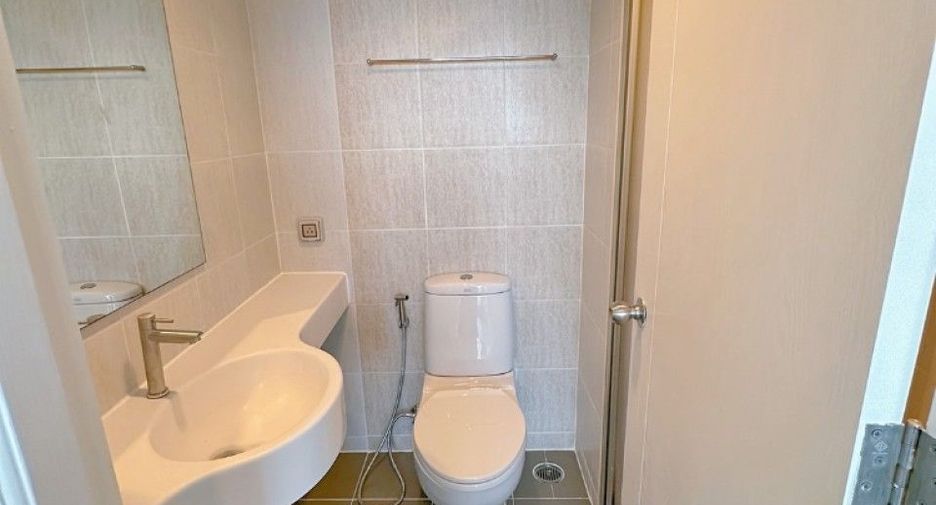 For sale 1 bed condo in Chom Thong, Bangkok
