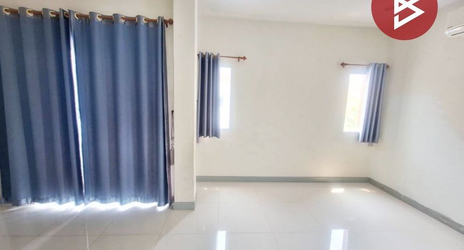 For sale 3 bedrooms townhouse in Mueang Samut Prakan, Samut Prakan