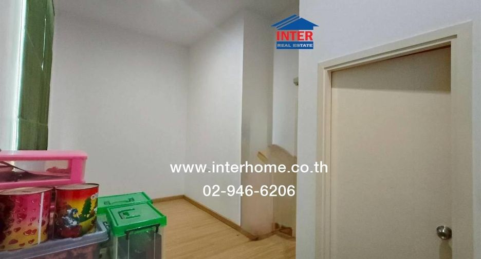 Casa adosada en venta de 4 habitaciones en Bang Bua Thong, Nonthaburi