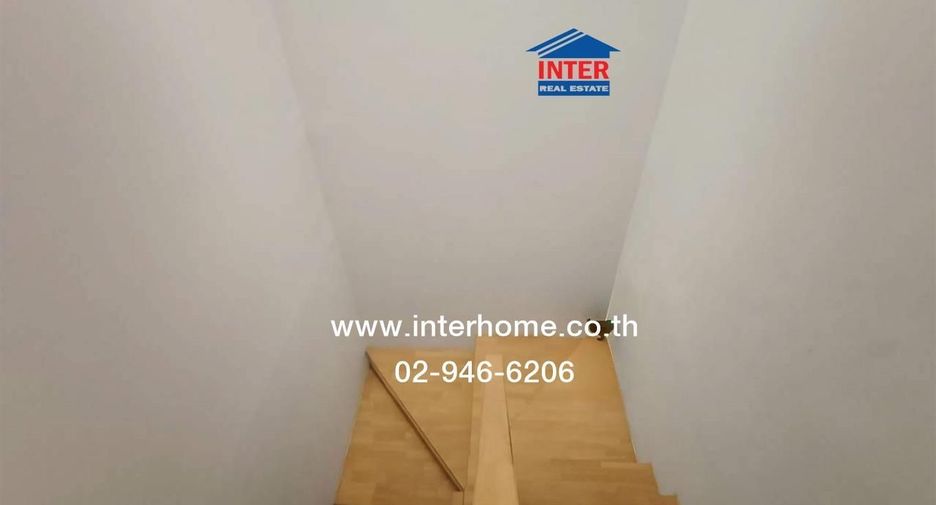 Casa adosada en venta de 4 habitaciones en Bang Bua Thong, Nonthaburi
