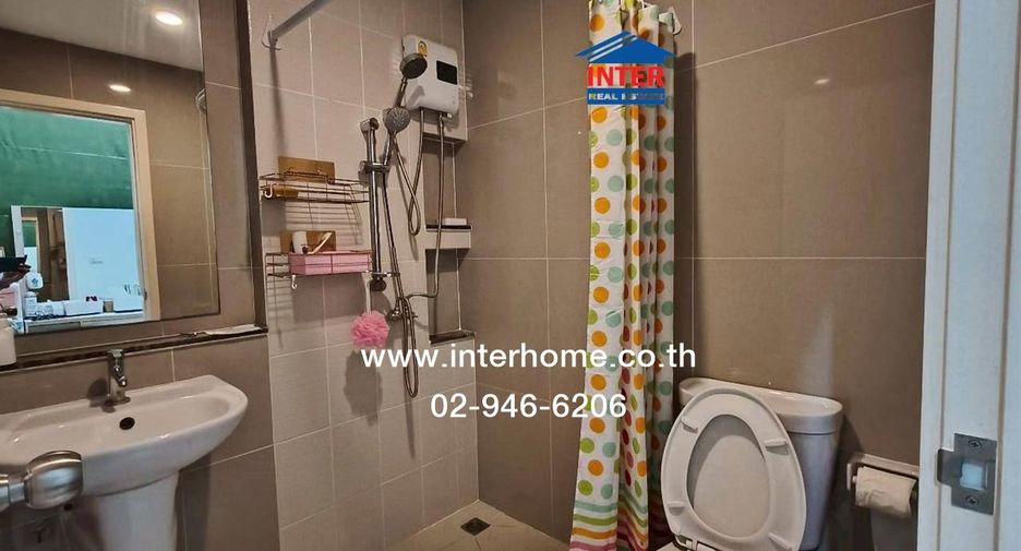 Casa adosada en venta de 4 habitaciones en Bang Bua Thong, Nonthaburi